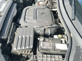 ✅ 2018 Volkswagen Tiguan SEL Premium • VIN: 3VV4B7AX9JM207731 • Лот: 43657756. Опубликован ранее на IAAI с пробегом 78 401 миль. Бесплатный доступ к архиву аукционных продаж из США и подробный отчёт об истории автомобиля на DreamBid. Изображение 23.