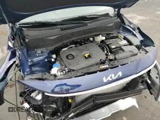 ✅ 2025 Kia Seltos LX • VIN: KNDEPCAA5S7786897 • Lot: 68088835. Listed on Copart with 581 mi. Free auction sales archive from the USA and detailed vehicle history report at DreamBid. Image 17.