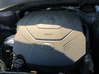 ✅ 2019 Kia Sorento SX Limited • VIN: 5XYPKDA58KG591931 • Lot: 81479405. Listed on Copart with 142,661 mi. Free auction sales archive from the USA and detailed vehicle history report at DreamBid. Image 16.