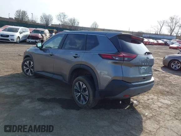 ✅ 2023 Nissan Rogue SV • VIN: JN8BT3BB0PW181113 • Lot: 44714659. Wystawiony na IAAI z przebiegiem 33 106 mil. Bezpłatny archiwum sprzedaży aukcyjnych z USA i szczegółowy raport historii pojazdu na DreamBid. Zdjęcie 3.