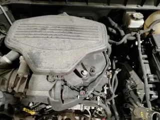 ✅ 2019 GMC Acadia SLE • VIN: 1GKKNSLS9KZ141204 • Лот: 91292825. Опубликован ранее на Copart с пробегом 91 223 миль. Бесплатный доступ к архиву аукционных продаж из США и подробный отчёт об истории автомобиля на DreamBid. Изображение 15.