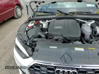 ✅ 2022 Audi A5 Sportback S line Premium Plus • VIN: WAUFACF59NA018118 • Lot: 55637735. Wystawiony na Copart z przebiegiem 34 568 mil. Bezpłatny archiwum sprzedaży aukcyjnych z USA i szczegółowy raport historii pojazdu na DreamBid. Zdjęcie 13.