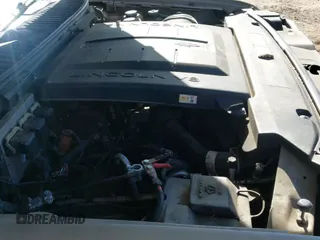 ✅ 2005 Lincoln Navigator Luxury • VIN: 5LMFU27575LJ23966 • Lot: 43455669. Wystawiony na IAAI z przebiegiem 225 722 mil. Bezpłatny archiwum sprzedaży aukcyjnych z USA i szczegółowy raport historii pojazdu na DreamBid. Zdjęcie 19.