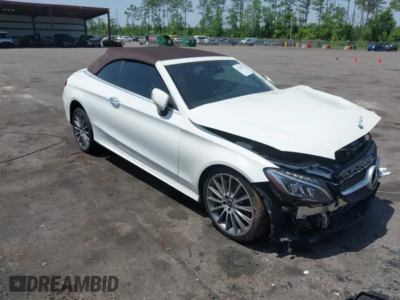 ✅ 2018 Mercedes-Benz C 300 • VIN: WDDWK4KB4JF618940 • Lot: 42264717. Wystawiony na IAAI z przebiegiem 77 963 mil. Bezpłatny archiwum sprzedaży aukcyjnych z USA i szczegółowy raport historii pojazdu na DreamBid. Zdjęcie 1.