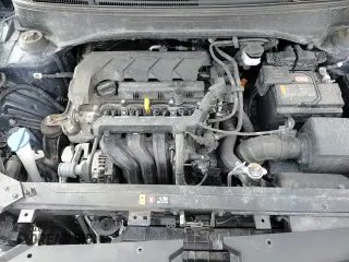 ✅ 2021 Hyundai Venue SEL • VIN: KMHRC8A35MU105794 • Lot: 52933665. Listed on Copart with 50,009 mi. Free auction sales archive from the USA and detailed vehicle history report at DreamBid. Image 14.