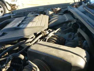 ✅ 2000 Toyota Avalon XLS • VIN: 4T1BF28B0YU023433 • Lot: 43639607. Wystawiony na IAAI z przebiegiem 254 466 mil. Bezpłatny archiwum sprzedaży aukcyjnych z USA i szczegółowy raport historii pojazdu na DreamBid. Zdjęcie 12.