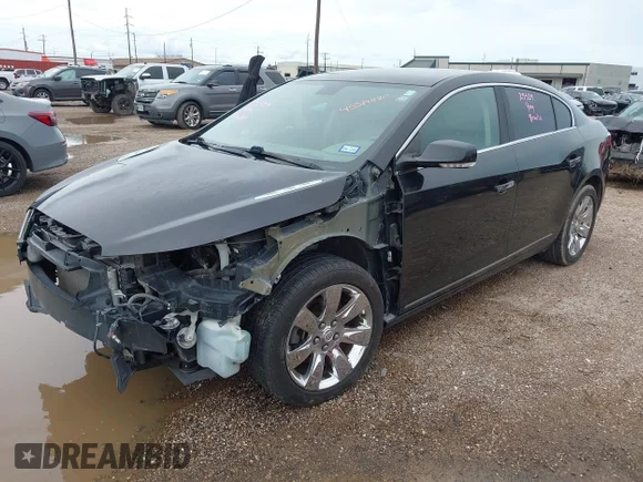 ✅ 2013 Buick LaCrosse Leather • VIN: 1G4GC5E34DF281174 • Лот: 45314820. Опубликован ранее на IAAI с пробегом 106 408 миль. Бесплатный доступ к архиву аукционных продаж из США и подробный отчёт об истории автомобиля на DreamBid. Изображение 2.
