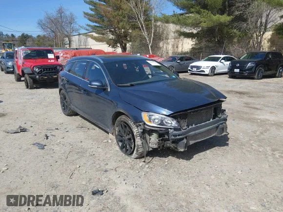 ✅ 2015 Volvo V60 T5 Premier • VIN: YV1612SK2F1233778 • Lot: 44906042. Listed on IAAI with 154,334 mi. Free auction sales archive from the USA and detailed vehicle history report at DreamBid. Image 1.