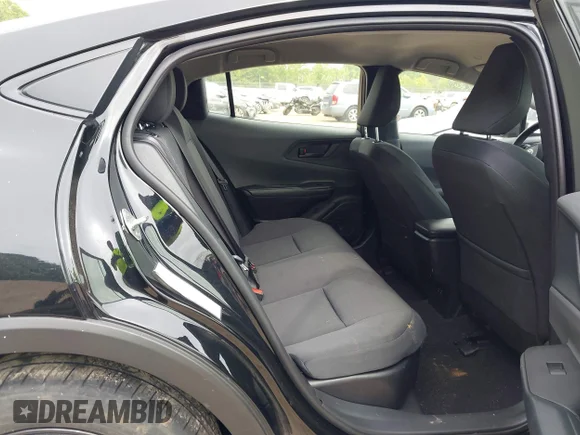 ✅ 2025 Toyota Prius LE • VIN: JTDACAAU1S3060664 • Lot: 45326042. Wystawiony na IAAI z przebiegiem 26 285 mil. Bezpłatny archiwum sprzedaży aukcyjnych z USA i szczegółowy raport historii pojazdu na DreamBid. Zdjęcie 8.
