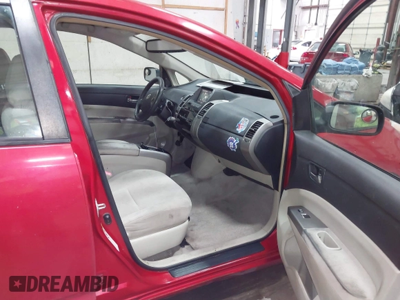✅ 2006 Toyota Prius • VIN: JTDKB20U763160966 • Lot: 43749352. Wystawiony na IAAI z przebiegiem 221 161 mil. Bezpłatny archiwum sprzedaży aukcyjnych z USA i szczegółowy raport historii pojazdu na DreamBid. Zdjęcie 5.