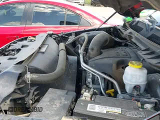 2018 Ram 1500 Tradesman z VIN 1C6RR6FT3JS325630, wystawiony jako IAAI lot #42529009 z przebiegiem 125 522 mil mil oraz . Historia ofert i sprzedaży dostępna na DreamBid. Obrazek 18.