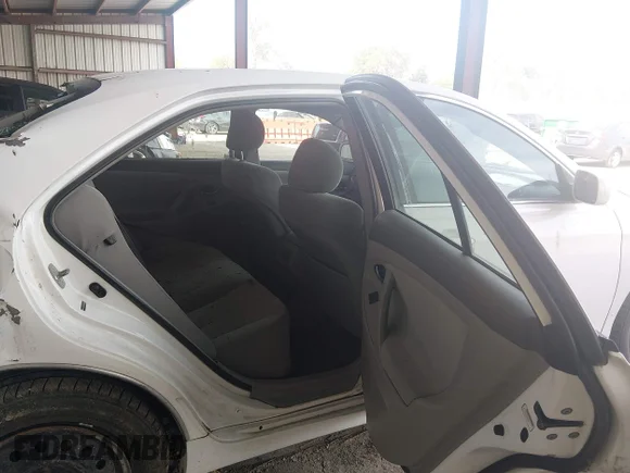 ✅ 2007 Toyota Camry LE • VIN: 4T1BE46K87U565427 • Lot: 45226386. Wystawiony na IAAI z przebiegiem 193 516 mil. Bezpłatny archiwum sprzedaży aukcyjnych z USA i szczegółowy raport historii pojazdu na DreamBid. Zdjęcie 8.
