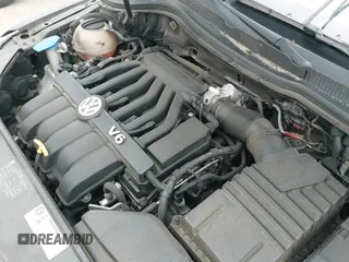 ✅ 2010 Volkswagen CC • VIN: WVWEU7AN7AE564004 • Лот: 41707672. Опубликован ранее на IAAI с пробегом 146 041 миль. Бесплатный доступ к архиву аукционных продаж из США и подробный отчёт об истории автомобиля на DreamBid. Изображение 13.