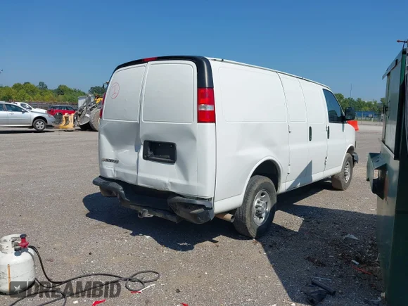 ✅ 2019 Chevrolet Express Cargo • VIN: 1GCWGAFG3K1216616 • Лот: 42992485. Опубліковано раніше на IAAI з пробігом 116 996 миль. Безкоштовний доступ до архіву аукціонних продажів зі США та докладний звіт про історію автомобіля на DreamBid. Зображення 4.