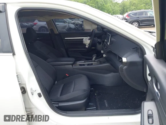 ✅ 2022 Nissan Altima SV • VIN: 1N4BL4DV5NN377520 • Lot: 42437017. Wystawiony na IAAI z przebiegiem 36 989 mil. Bezpłatny archiwum sprzedaży aukcyjnych z USA i szczegółowy raport historii pojazdu na DreamBid. Zdjęcie 5.