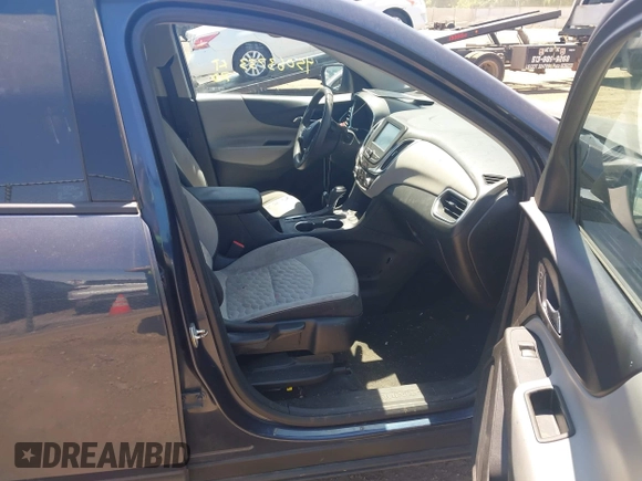 ✅ 2018 Chevrolet Equinox LS • VIN: 3GNAXHEV6JL360811 • Lot: 45063733. Wystawiony na IAAI z przebiegiem 129 516 mil. Bezpłatny archiwum sprzedaży aukcyjnych z USA i szczegółowy raport historii pojazdu na DreamBid. Zdjęcie 5.