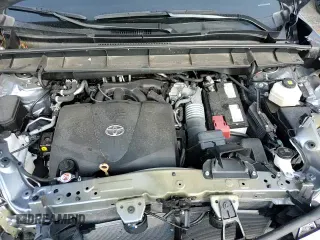 ✅ 2022 Toyota Highlander Limited • VIN: 5TDYZRAH5NS138624 • Lot: 80443275. Wystawiony na Copart z przebiegiem 17 599 mil. Bezpłatny archiwum sprzedaży aukcyjnych z USA i szczegółowy raport historii pojazdu na DreamBid. Zdjęcie 14.