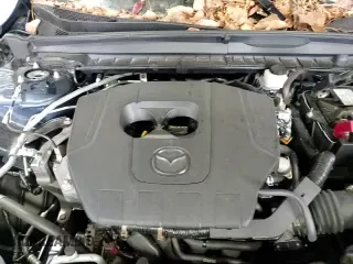 ✅ 2025 Mazda CX-50 S Preferred • VIN: 7MMVABBM6SN345943 • Lot: 89475965. Listed on Copart with 8,746 mi. Free auction sales archive from the USA and detailed vehicle history report at DreamBid. Image 15.