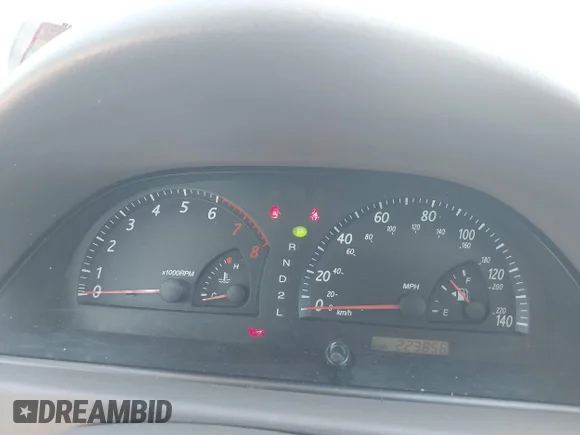 ✅ 2003 Toyota Camry LE • VIN: 4T1BE30K43U733030 • Lot: 45227569. Wystawiony na IAAI z przebiegiem 223 856 mil. Bezpłatny archiwum sprzedaży aukcyjnych z USA i szczegółowy raport historii pojazdu na DreamBid. Zdjęcie 7.
