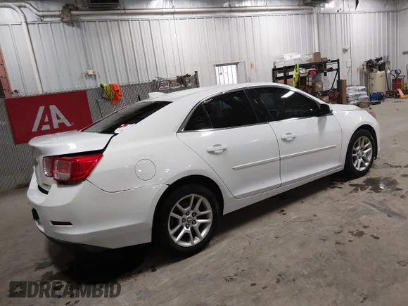 ✅ 2015 Chevrolet Malibu LT • VIN: 1G11C5SL5FF298513 • Lot: 44661193. Wystawiony na IAAI z przebiegiem 151 019 mil. Bezpłatny archiwum sprzedaży aukcyjnych z USA i szczegółowy raport historii pojazdu na DreamBid. Zdjęcie 4.