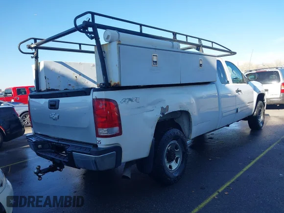 ✅ 2008 GMC Sierra 2500HD SLE1 • VIN: 1GTHK29K78E105842 • Lot: 44513734. Wystawiony na IAAI z przebiegiem 294 680 mil. Bezpłatny archiwum sprzedaży aukcyjnych z USA i szczegółowy raport historii pojazdu na DreamBid. Zdjęcie 4.