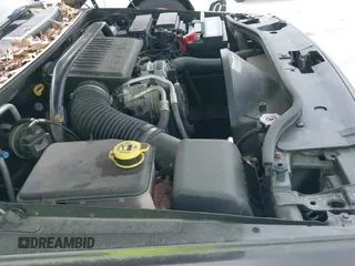 ✅ 2006 Jeep Commander • VIN: 1J8HG48K86C363187 • Lot: 42090246. Wystawiony na IAAI z przebiegiem 140 956 mil. Bezpłatny archiwum sprzedaży aukcyjnych z USA i szczegółowy raport historii pojazdu na DreamBid. Zdjęcie 12.