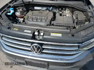✅ 2023 Volkswagen Tiguan SE • VIN: 3VVMB7AX4PM106427 • Lot: 68890655. Wystawiony na Copart z przebiegiem 19 111 mil. Bezpłatny archiwum sprzedaży aukcyjnych z USA i szczegółowy raport historii pojazdu na DreamBid. Zdjęcie 15.