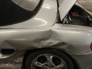 ✅ 1998 Porsche Boxster • VIN: WP0CA2988WU622295 • Лот: 43145383. Опубликован ранее на IAAI с пробегом 96 843 миль. Бесплатный доступ к архиву аукционных продаж из США и подробный отчёт об истории автомобиля на DreamBid. Изображение 19.