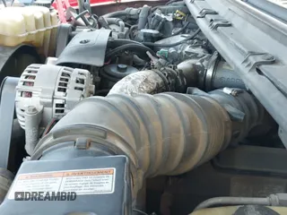 ✅ 2000 Ford F-350 XL • VIN: 3FTSW30F7YMA33373 • Lot: 42512365. Wystawiony na IAAI z przebiegiem 318 628 mil. Bezpłatny archiwum sprzedaży aukcyjnych z USA i szczegółowy raport historii pojazdu na DreamBid. Zdjęcie 22.