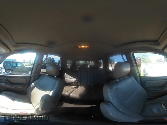 ✅ 2006 Toyota Sequoia Limited • VIN: 5TDZT38A66S264696 • Lot: 44832367. Wystawiony na IAAI z przebiegiem 253 296 mil. Bezpłatny archiwum sprzedaży aukcyjnych z USA i szczegółowy raport historii pojazdu na DreamBid. Zdjęcie 18.