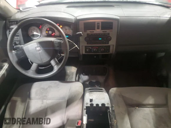 ✅ 2006 Dodge Dakota • VIN: 1D7HE42J16S703207 • Lot: 87637395. Wystawiony na Copart z przebiegiem 133 633 mil. Bezpłatny archiwum sprzedaży aukcyjnych z USA i szczegółowy raport historii pojazdu na DreamBid. Zdjęcie 8.