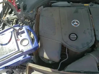 ✅ 2023 Mercedes-Benz C 300 • VIN: W1KAF4GB4PR077094 • Лот: 82479565. Опубликован ранее на Copart с пробегом 27 376 миль. Бесплатный доступ к архиву аукционных продаж из США и подробный отчёт об истории автомобиля на DreamBid. Изображение 16.