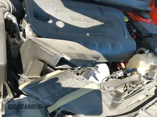 ✅ 2021 Jeep Cherokee Latitude • VIN: 1C4PJLCB9MD173895 • Lot: 43013242. Wystawiony na IAAI z przebiegiem 75 742 mil. Bezpłatny archiwum sprzedaży aukcyjnych z USA i szczegółowy raport historii pojazdu na DreamBid. Zdjęcie 20.