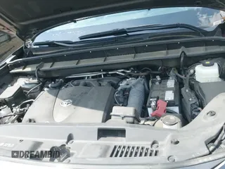 ✅ 2022 Toyota Highlander LE • VIN: 5TDZZRAH2NS136480 • Lot: 43021192. Listed on IAAI with 15,531 mi. Free auction sales archive from the USA and detailed vehicle history report at DreamBid. Image 18.