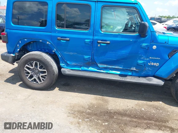 ✅ 2024 Jeep Wrangler Sahara • VIN: 1C4PJXEG9RW370965 • Lot: 42712632. Wystawiony na IAAI z przebiegiem 2 113 mil. Bezpłatny archiwum sprzedaży aukcyjnych z USA i szczegółowy raport historii pojazdu na DreamBid. Zdjęcie 6.