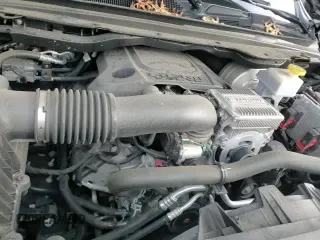 ✅ 2022 Ram 1500 Laramie • VIN: 1C6SRFJT7NN323764 • Лот: 92511335. Опубликован ранее на Copart с пробегом 26 170 миль. Бесплатный доступ к архиву аукционных продаж из США и подробный отчёт об истории автомобиля на DreamBid. Изображение 14.