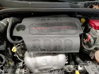 ✅ 2018 FIAT 500X Urbana Edition • VIN: ZFBCFXCB3JP716078 • Lot: 87420744. Listed on Copart with 49,733 mi. Free auction sales archive from the USA and detailed vehicle history report at DreamBid. Image 14.