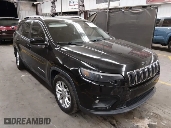 ✅ 2019 Jeep Cherokee Latitude • VIN: 1C4PJLCB0KD145285 • Lot: 45029584. Wystawiony na IAAI z przebiegiem 163 448 mil. Bezpłatny archiwum sprzedaży aukcyjnych z USA i szczegółowy raport historii pojazdu na DreamBid. Zdjęcie 1.