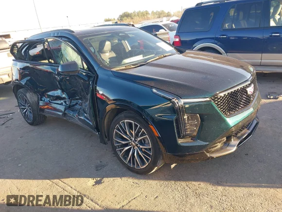 ✅ 2024 Cadillac XT4 FWD Sport • VIN: 1GYFZER4XRF152505 • Lot: 44163054. Wystawiony na IAAI z przebiegiem 15 048 mil. Bezpłatny archiwum sprzedaży aukcyjnych z USA i szczegółowy raport historii pojazdu na DreamBid. Zdjęcie 1.