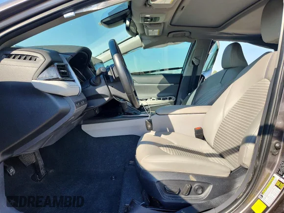 ✅ 2023 Toyota Camry SE • VIN: 4T1T11AK7PU799127 • Lot: 41772536. Wystawiony na Copart z przebiegiem 51 307 mil. Bezpłatny archiwum sprzedaży aukcyjnych z USA i szczegółowy raport historii pojazdu na DreamBid. Zdjęcie 7.