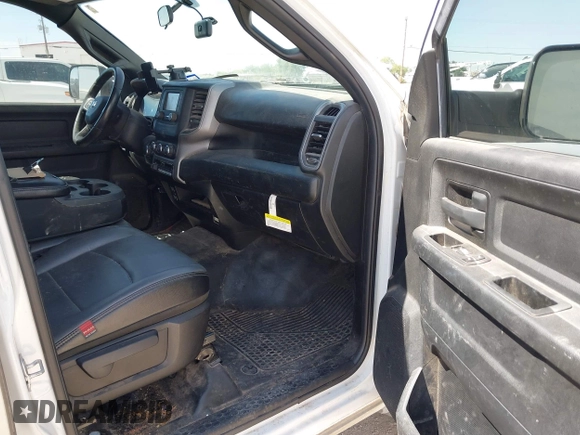 ✅ 2021 Ram 2500 Tradesman • VIN: 3C7WR4HJ8MG641499 • Lot: 45051375. Wystawiony na IAAI z przebiegiem 215 663 mil. Bezpłatny archiwum sprzedaży aukcyjnych z USA i szczegółowy raport historii pojazdu na DreamBid. Zdjęcie 7.