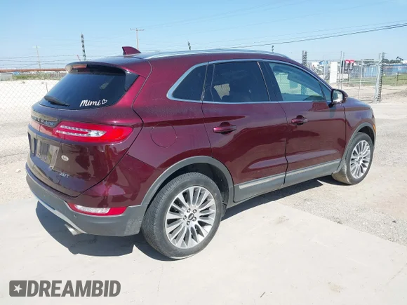 ✅ 2017 Lincoln MKC Reserve • VIN: 5LMCJ3C94HUL04967 • Лот: 45314828. Опубліковано раніше на IAAI з пробігом 93 537 миль. Безкоштовний доступ до архіву аукціонних продажів зі США та докладний звіт про історію автомобіля на DreamBid. Зображення 4.