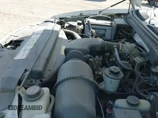 ✅ 1998 Ford Expedition XLT • VIN: 1FMPU18L6WLA67373 • Lot: 41786793. Wystawiony na IAAI z przebiegiem 170 949 mil. Bezpłatny archiwum sprzedaży aukcyjnych z USA i szczegółowy raport historii pojazdu na DreamBid. Zdjęcie 12.