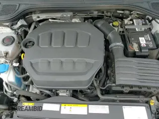 ✅ 2022 Volkswagen Golf R • VIN: WVWEB7CD8NW123461 • Lot: 69000015. Wystawiony na Copart z przebiegiem 54 444 mil. Bezpłatny archiwum sprzedaży aukcyjnych z USA i szczegółowy raport historii pojazdu na DreamBid. Zdjęcie 13.