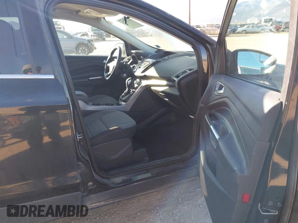 ✅ 2015 Ford Escape SE • VIN: 1FMCU9GXXFUB22693 • Lot: 44719514. Wystawiony na IAAI z przebiegiem 99 682 mil. Bezpłatny archiwum sprzedaży aukcyjnych z USA i szczegółowy raport historii pojazdu na DreamBid. Zdjęcie 5.