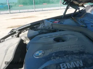 ✅ 2017 BMW 3 Series 330i xDrive • VIN: WBA8D9C33HA004810 • Lot: 42299640. Listed on IAAI with 99,641 mi. Free auction sales archive from the USA and detailed vehicle history report at DreamBid. Image 19.