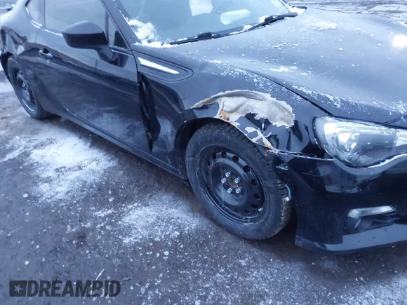 ✅ 2013 Subaru BRZ Limited • VIN: JF1ZCAC10D1610771 • Lot: 41146845. Wystawiony na IAAI z przebiegiem 68 136 mil. Bezpłatny archiwum sprzedaży aukcyjnych z USA i szczegółowy raport historii pojazdu na DreamBid. Zdjęcie 6.