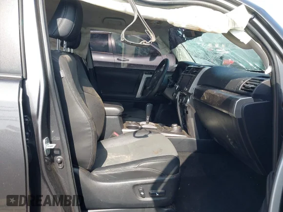 ✅ 2020 Toyota 4Runner SR5 • VIN: JTEBU5JR3L5822639 • Lot: 42987529. Wystawiony na IAAI z przebiegiem 89 018 mil. Bezpłatny archiwum sprzedaży aukcyjnych z USA i szczegółowy raport historii pojazdu na DreamBid. Zdjęcie 5.