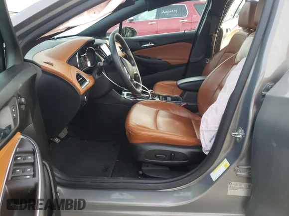 ✅ 2017 Chevrolet Cruze Premier • VIN: 1G1BF5SM4H7234609 • Lot: 72077702. Wystawiony na Copart z przebiegiem 139 650 mil. Bezpłatny archiwum sprzedaży aukcyjnych z USA i szczegółowy raport historii pojazdu na DreamBid. Zdjęcie 7.