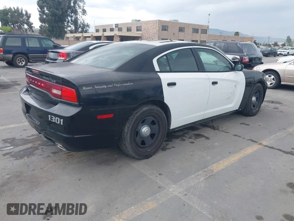 ✅ 2013 Dodge Charger Police • VIN: 2C3CDXAT5DH715090 • Lot: 44753279. Wystawiony na IAAI z przebiegiem 77 475 mil. Bezpłatny archiwum sprzedaży aukcyjnych z USA i szczegółowy raport historii pojazdu na DreamBid. Zdjęcie 4.